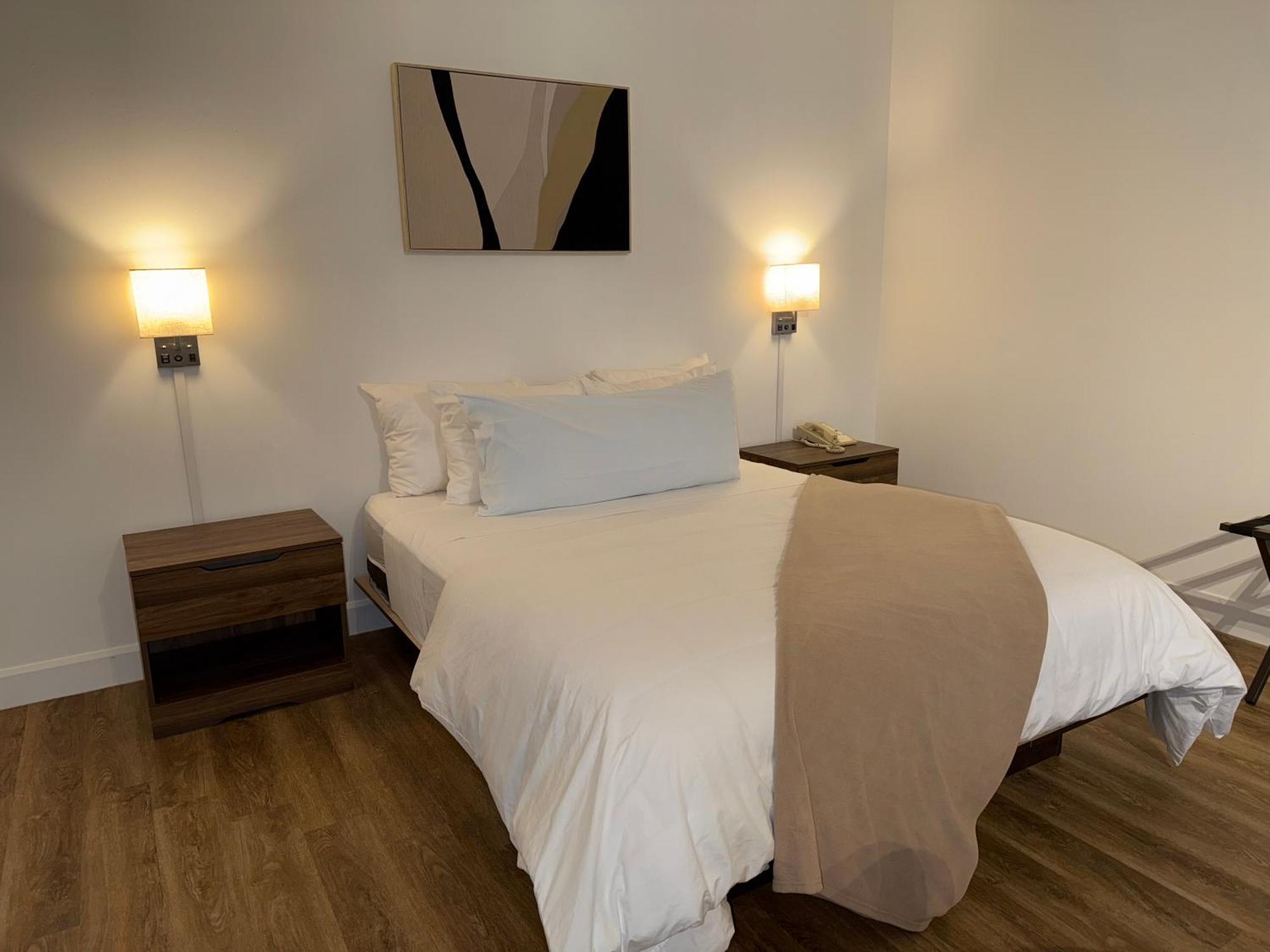 Hotel Saint-Come Bagian luar foto